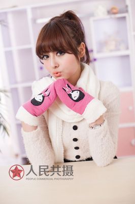 义乌人民共摄 专业手套产品摄影，点亮商业价值